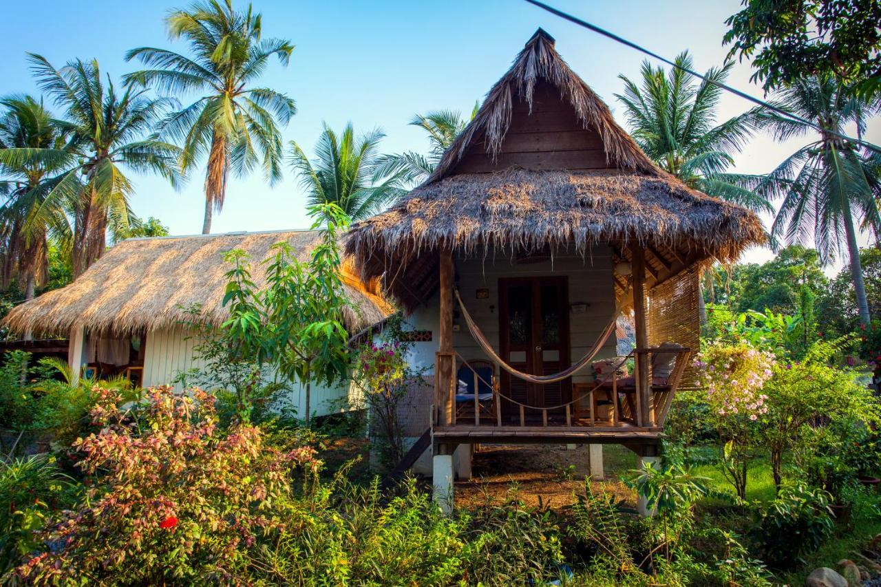 Retro Kampot Guesthouse Buitenkant foto